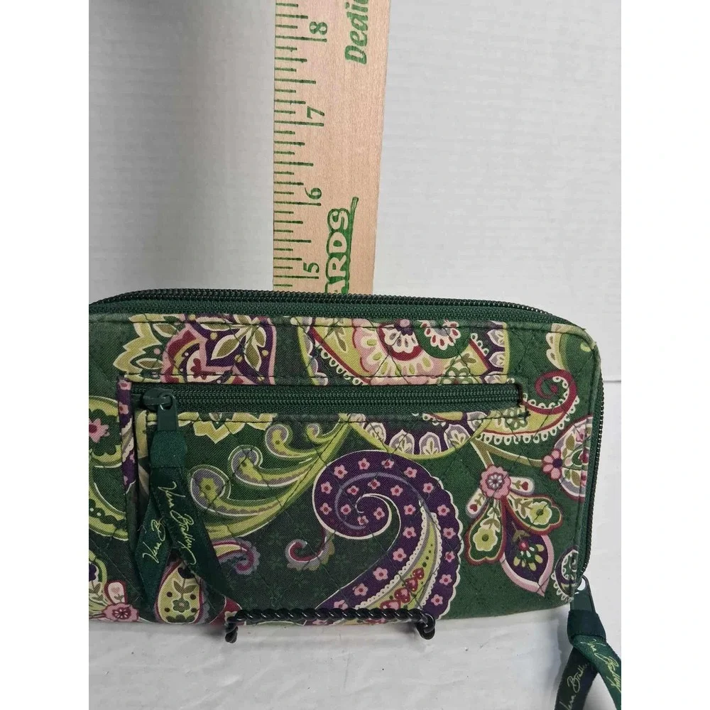 Vera Bradley Wallet Zip Around Paisley Green Pink Purple‎ Organizer Clutch READ